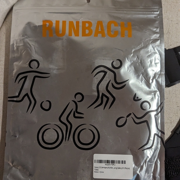 NWT Runbach Armband for S10 Samsung Galaxy - Picture 3 of 9